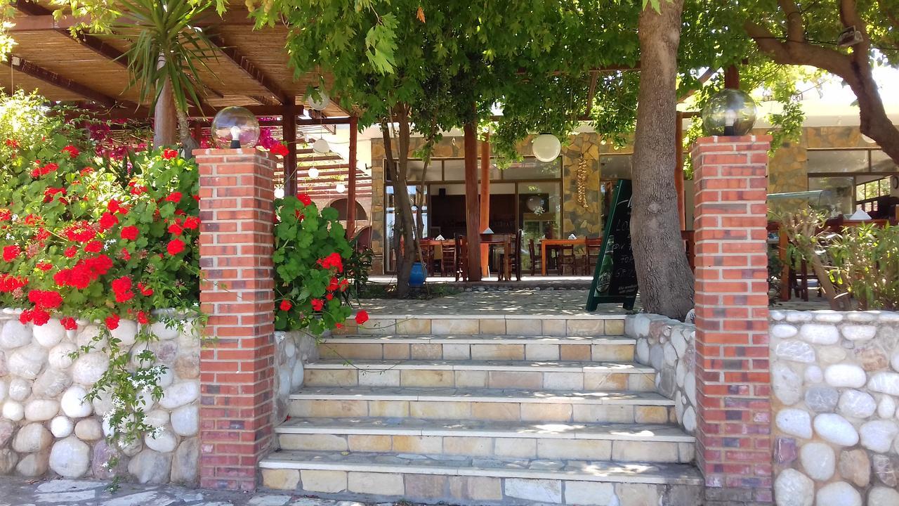 Hotel Dougas Аркуді Екстер'єр фото